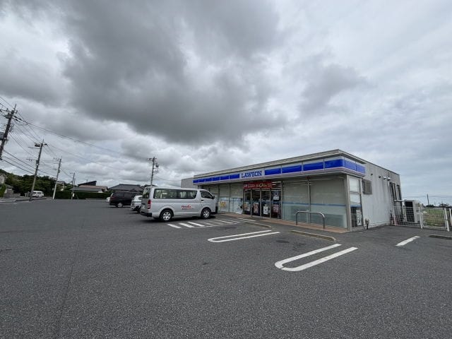 取代昂貴飯店省錢新選擇 車宿羅森停車場每晚2千5起
