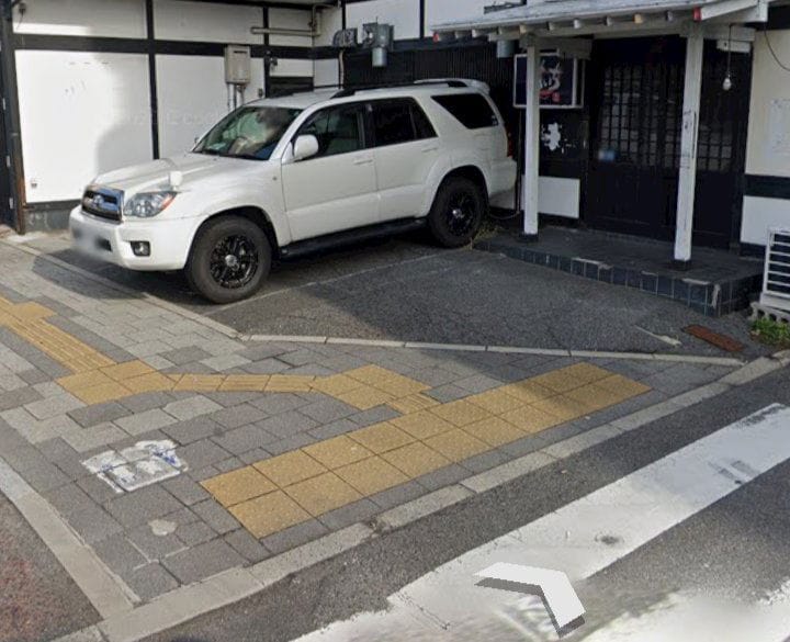 停自家車格凸出20公分遭魔人檢舉苦吞罰單直呼委屈