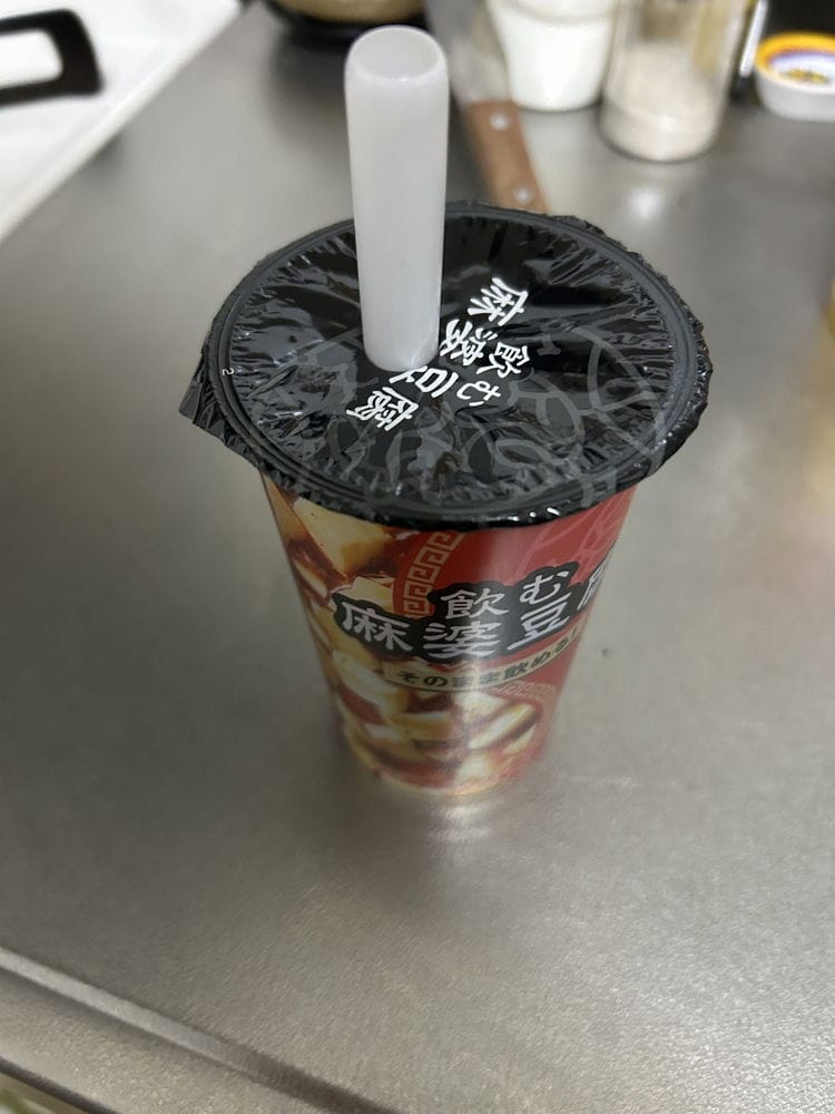 羅森喝的OO系列新品登場 麻婆豆腐冷飲評價兩極化