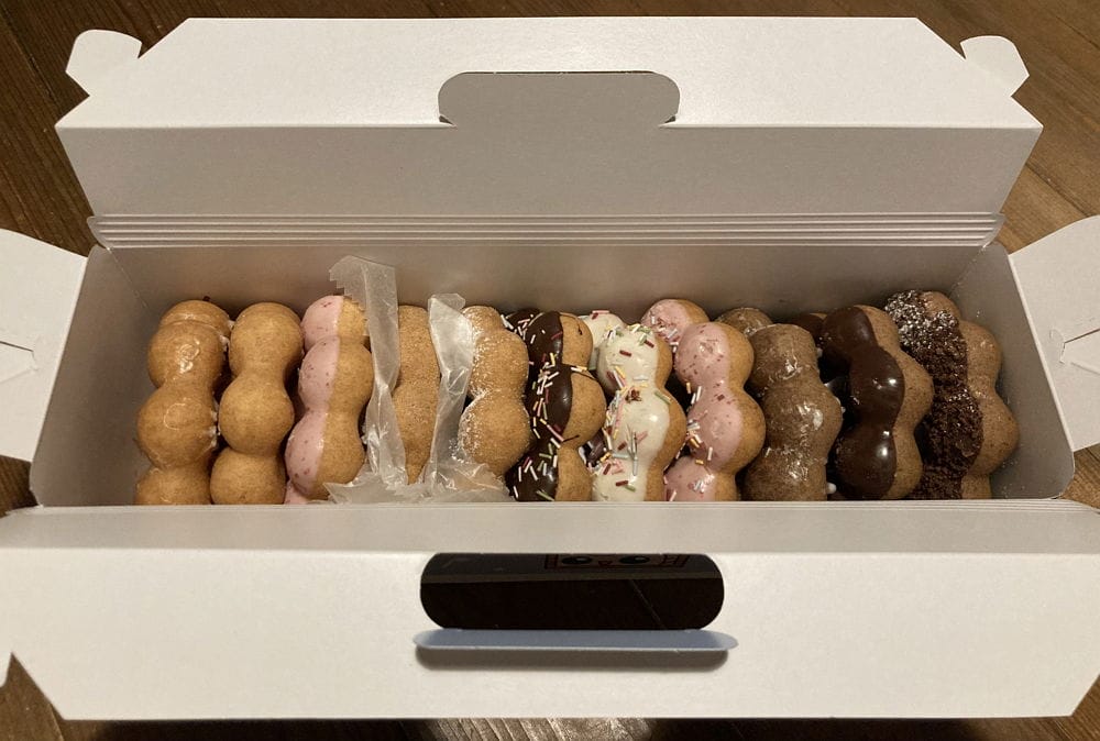 今田美櫻成MisteDonut品牌大使周年紙盒露臉被嫌醜