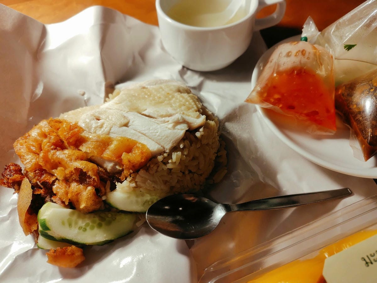 多語言配音助攻 涅安融合泰元素 手作雞飯同名店爆紅 - 第28張圖 多語言配音助攻 涅安融合泰元素 手作雞飯同名店爆紅