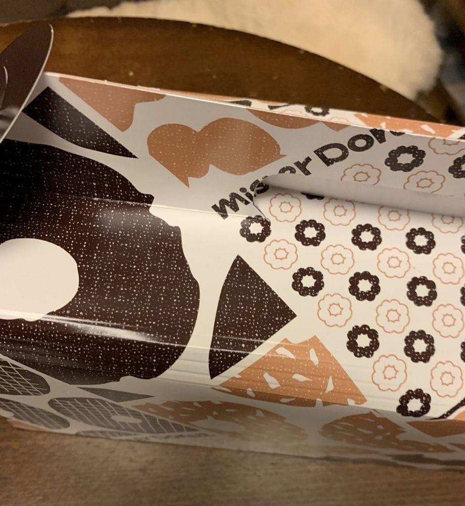 今田美櫻成MisteDonut品牌大使周年紙盒露臉被嫌醜