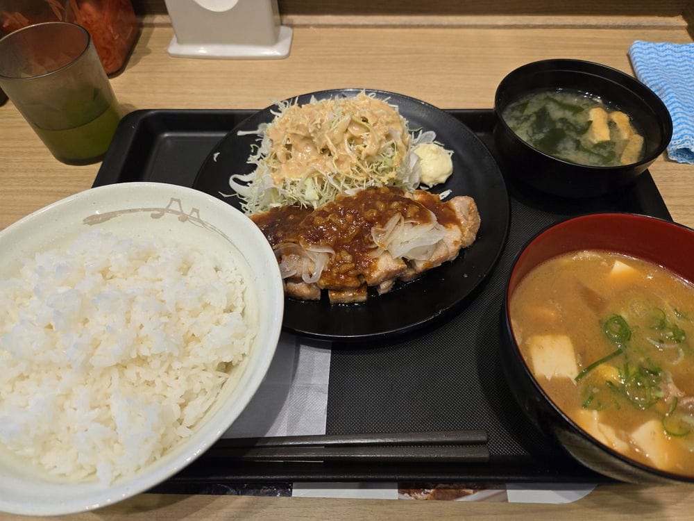 吉野家吃2中碗比特盛划算 松屋加點豚汁還送味噌湯?! - 第16張圖 吉野家吃2中碗比特盛划算 松屋加點豚汁還送味噌湯?!