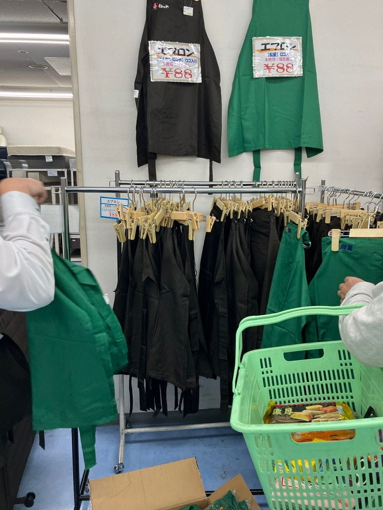 大量松屋圍裙流向二手販賣 內部管理鬆散令人堪憂