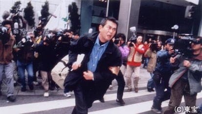 400人狂追青島 ! 歌舞伎町直播捕捉<大搜查線>拍新片 - 第24張圖 400人狂追青島 ! 歌舞伎町直播捕捉<大搜查線>拍新片