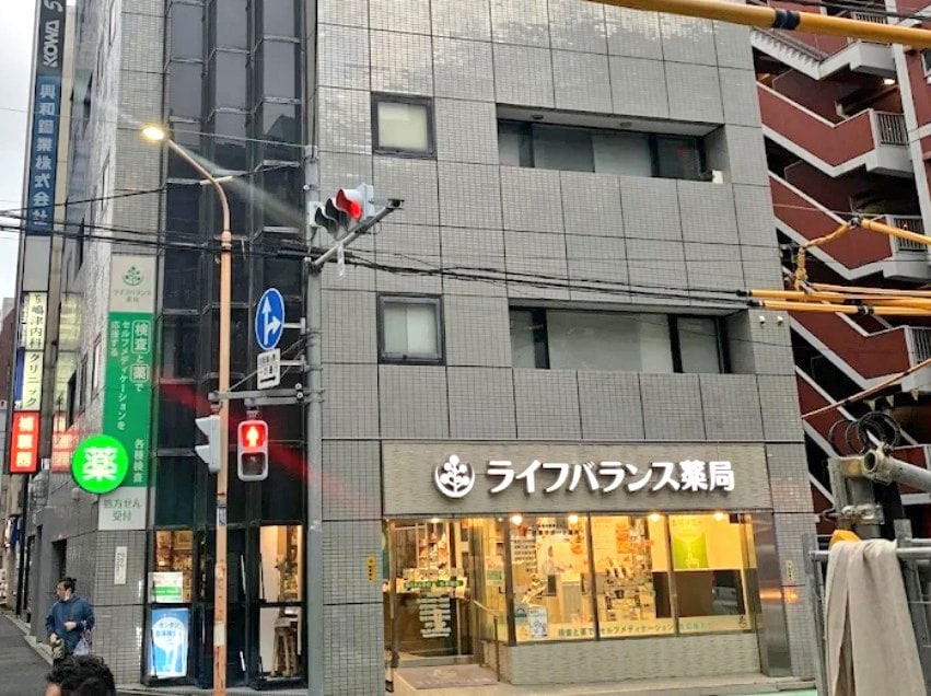 東京掛招牌不得超出1公尺 1招天才設計打破物理限制