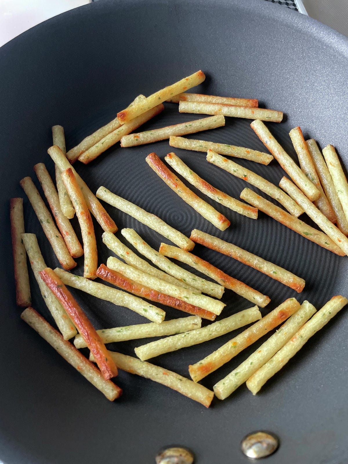 JagaRico薯條炒過美味翻倍? 招來小編分享掀一波模仿 - 第3張圖 JagaRico薯條炒過美味翻倍? 招來小編分享掀一波模仿