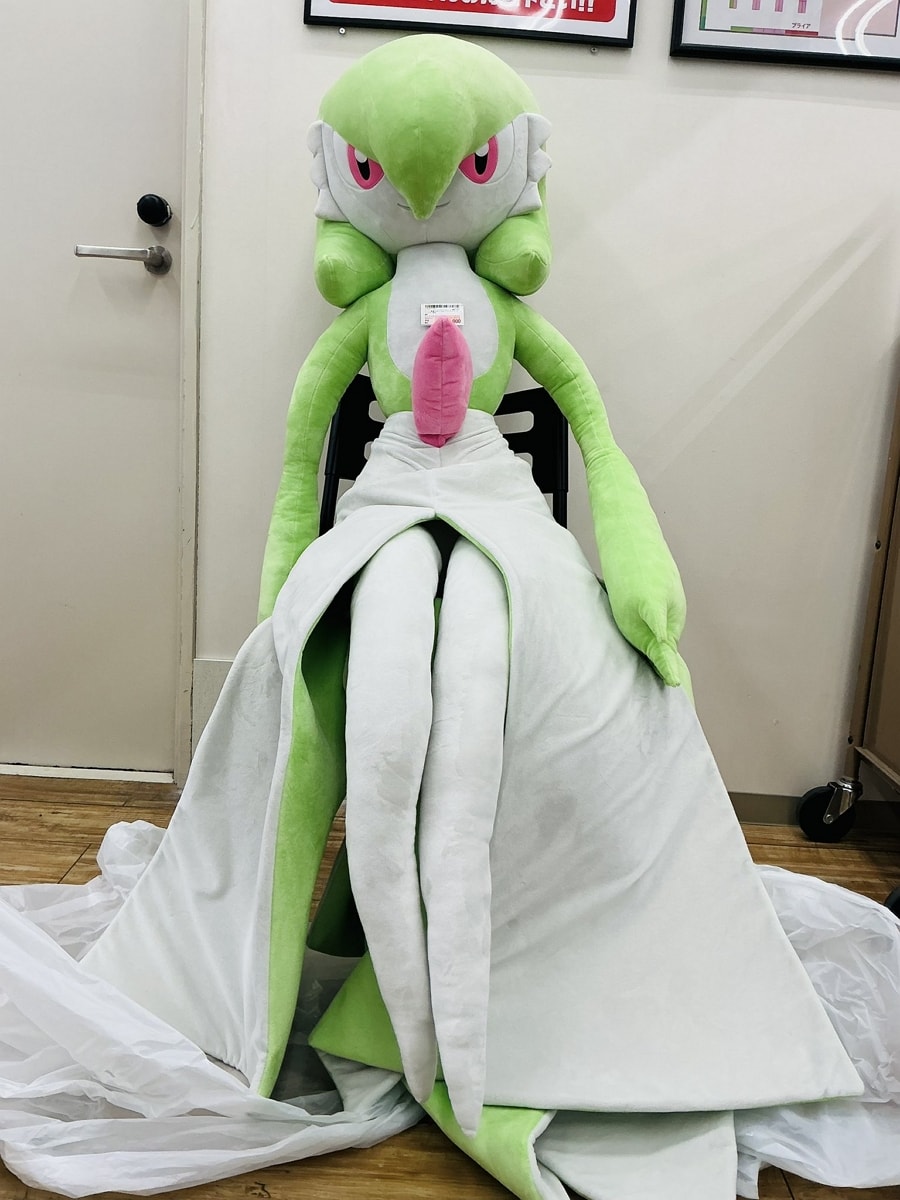 性幻想寶可夢原價5萬等身大沙奈朵流出二手店翻漲3倍