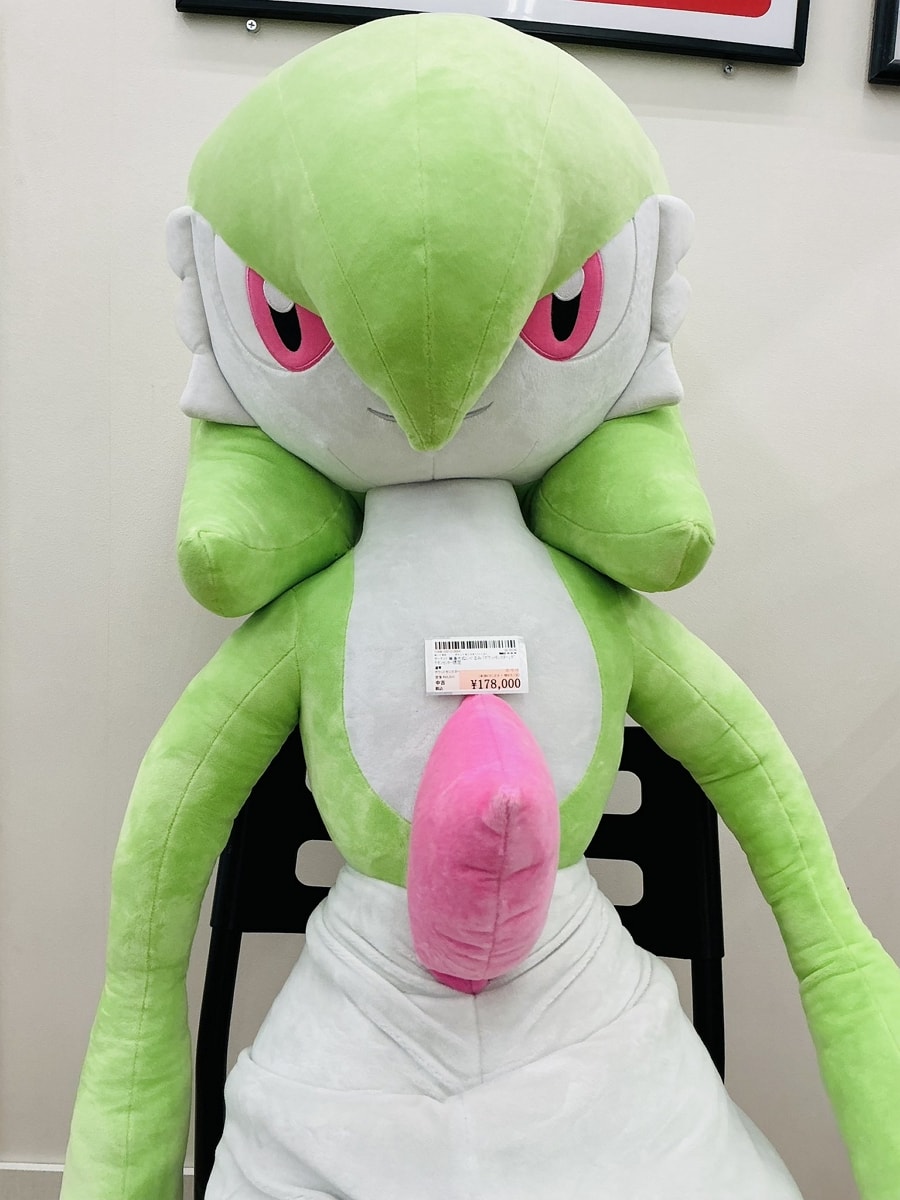 性幻想寶可夢原價5萬等身大沙奈朵流出二手店翻漲3倍