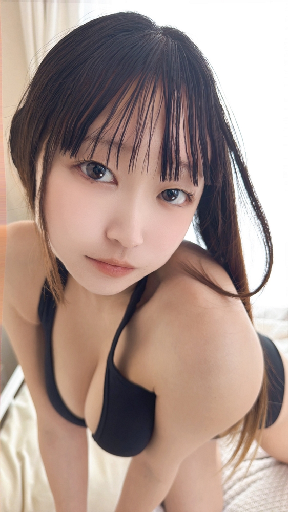 色色畫師貼現實與2次元F杯比較圖掀起豪乳自拍潮
