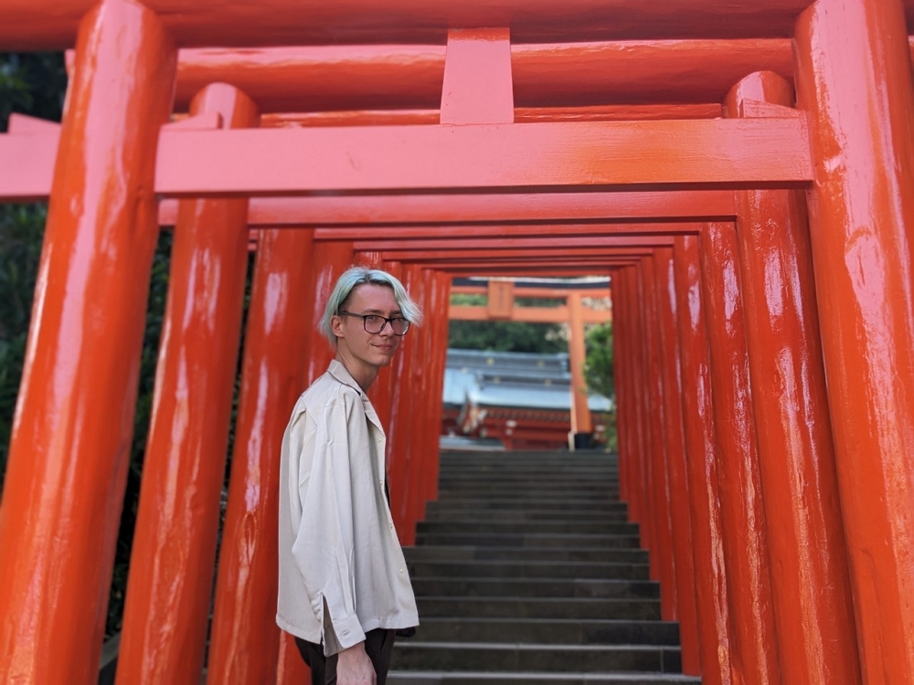 歸化日籍教授到神社高呼「真主至大」挑釁點燃怒火